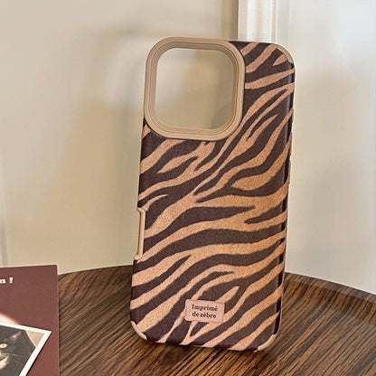 Personalized zebra pattern is suitable for iphone16 Apple 17 mobile phone case 15promax retro 14 suede 13 generation hair