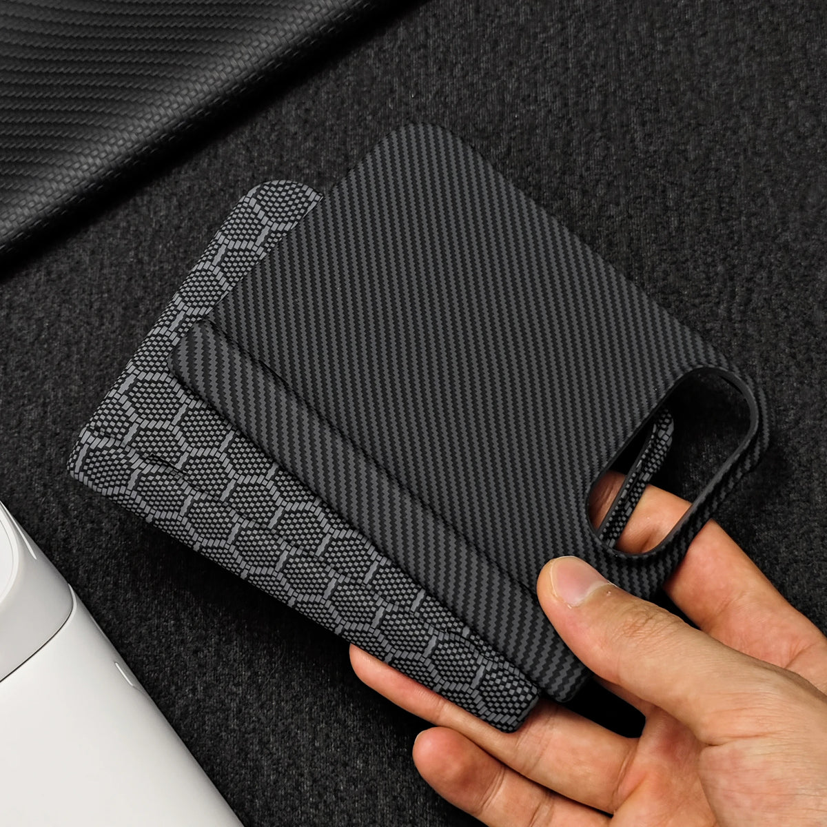 Aramid Fiber Case For iPhone Duo iPhone Ultra 18 Fold Carbon Fiber Texture Slim Hard Shockproof Full Protective Fold Phone Cover