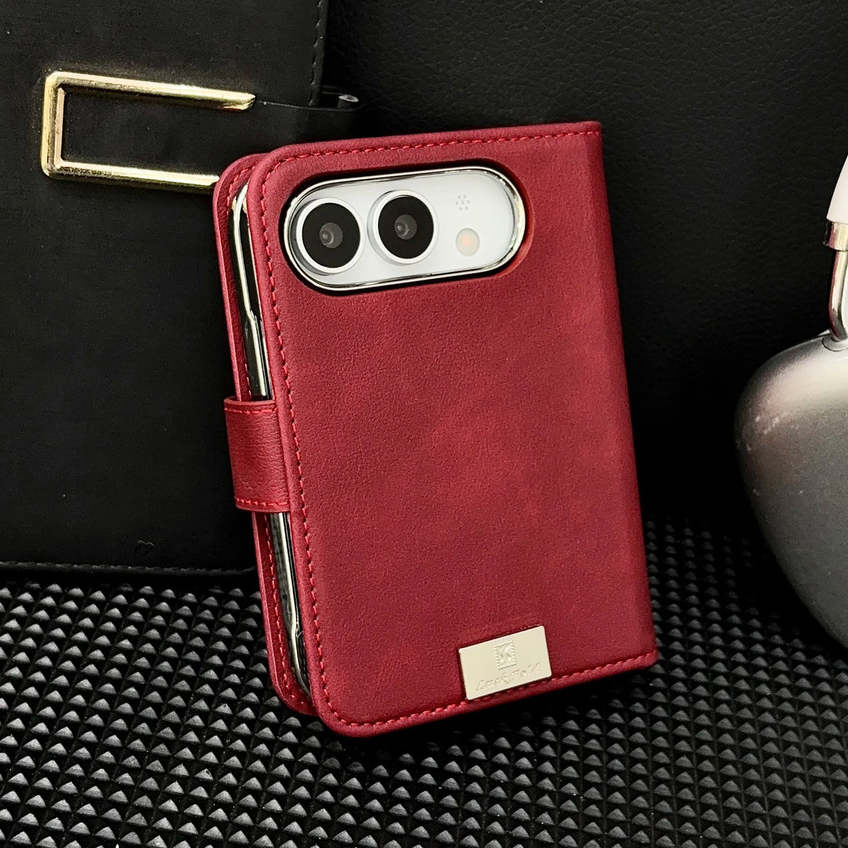 2 in 1 Detachable Magnetic Flip Cards Solt Wallet Leather Case for iPhone Ultra 18 Fold for Magsafe Shockproof Skin Feel Cover