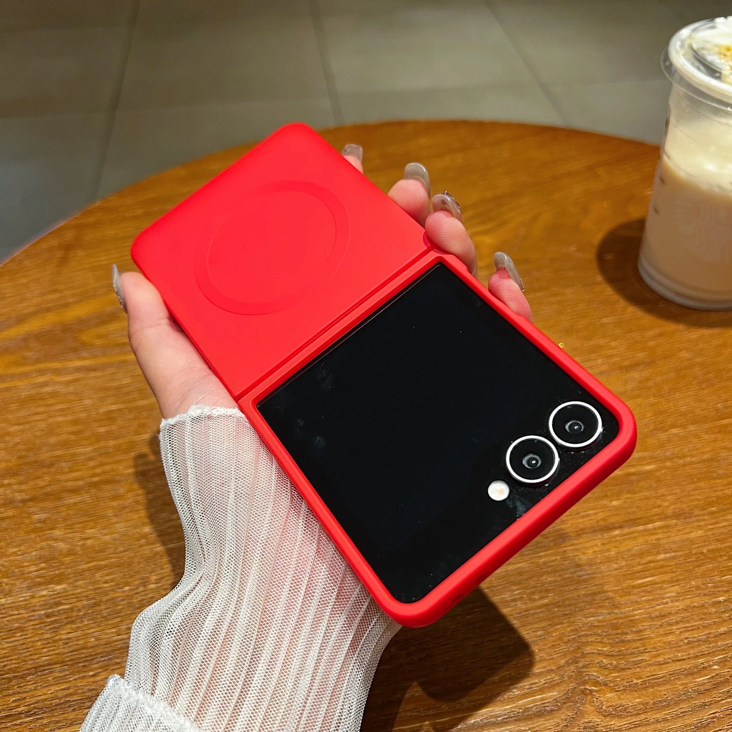 Liquid Silicone Magnetic Case For Samsung Galaxy Z Flip 7 6 5 4 3 5G ZFlip7 ZFlip6 For Magsafe Charging Lightweight Soft Cover