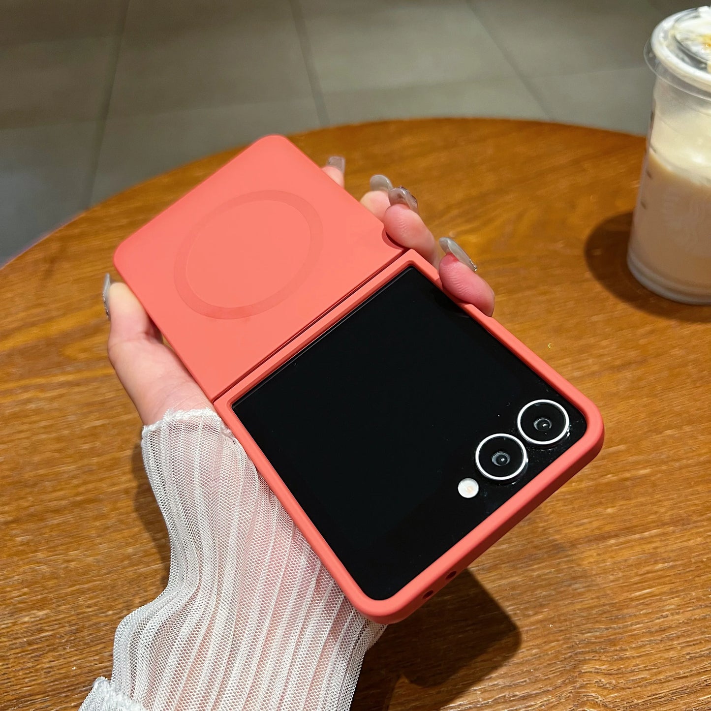 Liquid Silicone Magnetic Case For Samsung Galaxy Z Flip 7 6 5 4 3 5G ZFlip7 ZFlip6 For Magsafe Charging Lightweight Soft Cover