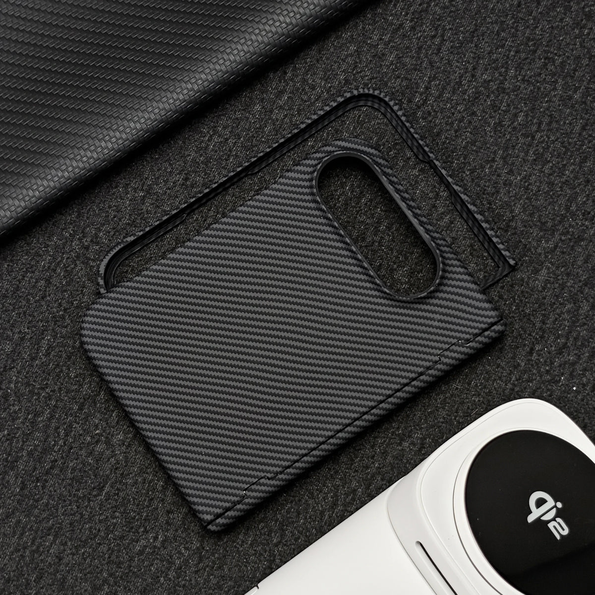 Aramid Fiber Case For iPhone Duo iPhone Ultra 18 Fold Carbon Fiber Texture Slim Hard Shockproof Full Protective Fold Phone Cover
