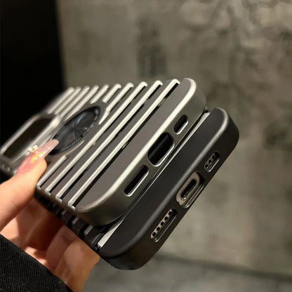 Matte metal magnetic heat dissipation case iphone - product image